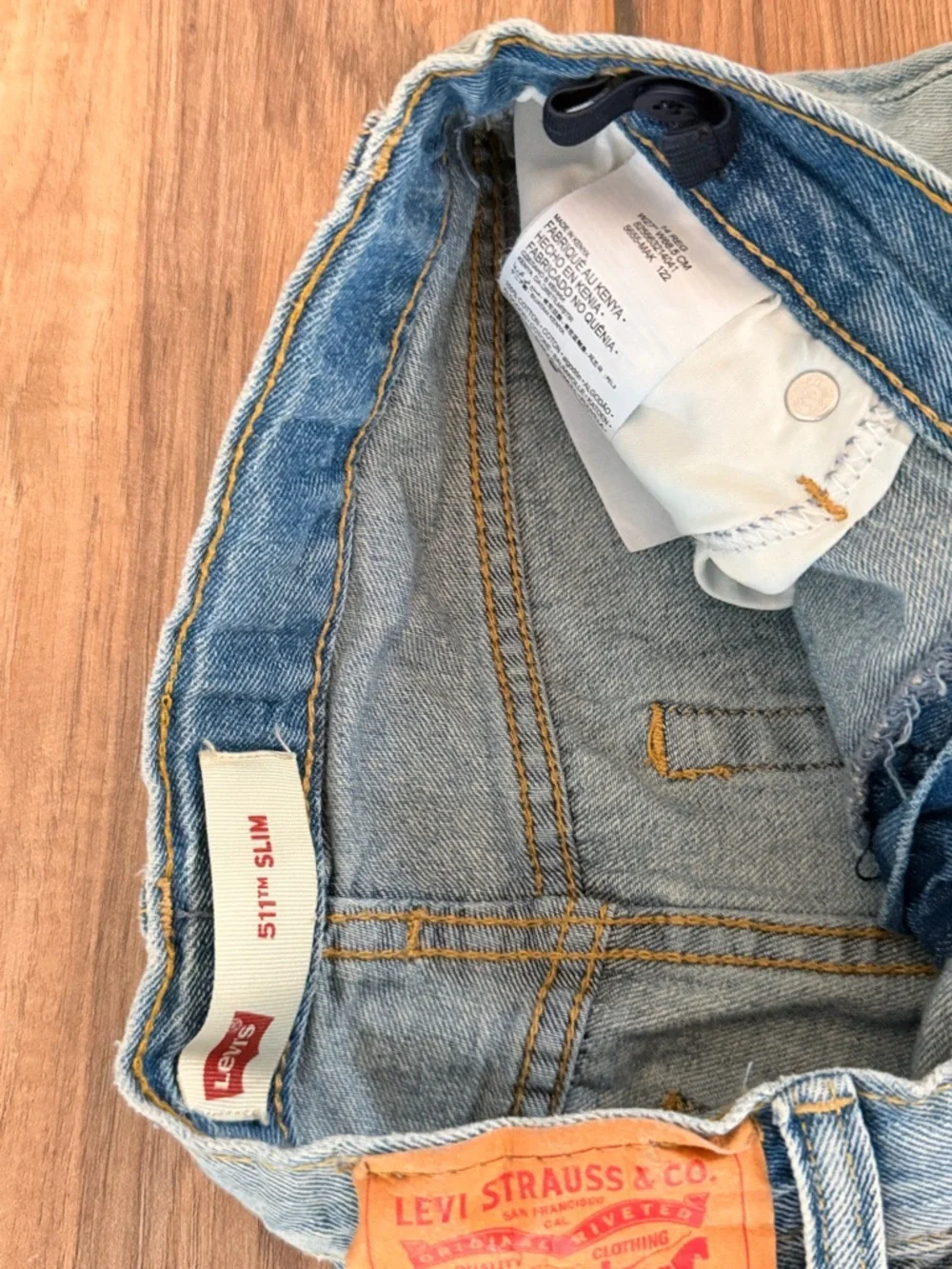 Levi's Light Wash Distressed Denim Boy’s Slim Fit Jean Shorts Jorts Size 14 / 27 - Picture 3 of 6